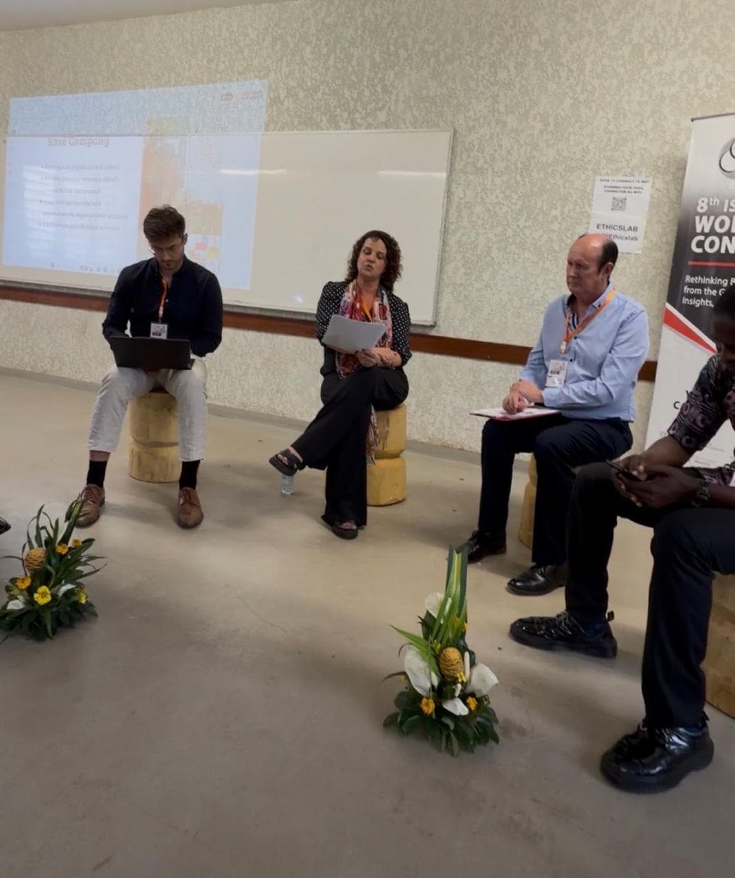 Apresentação do paper sobre a empresa Rosê no ISBEE